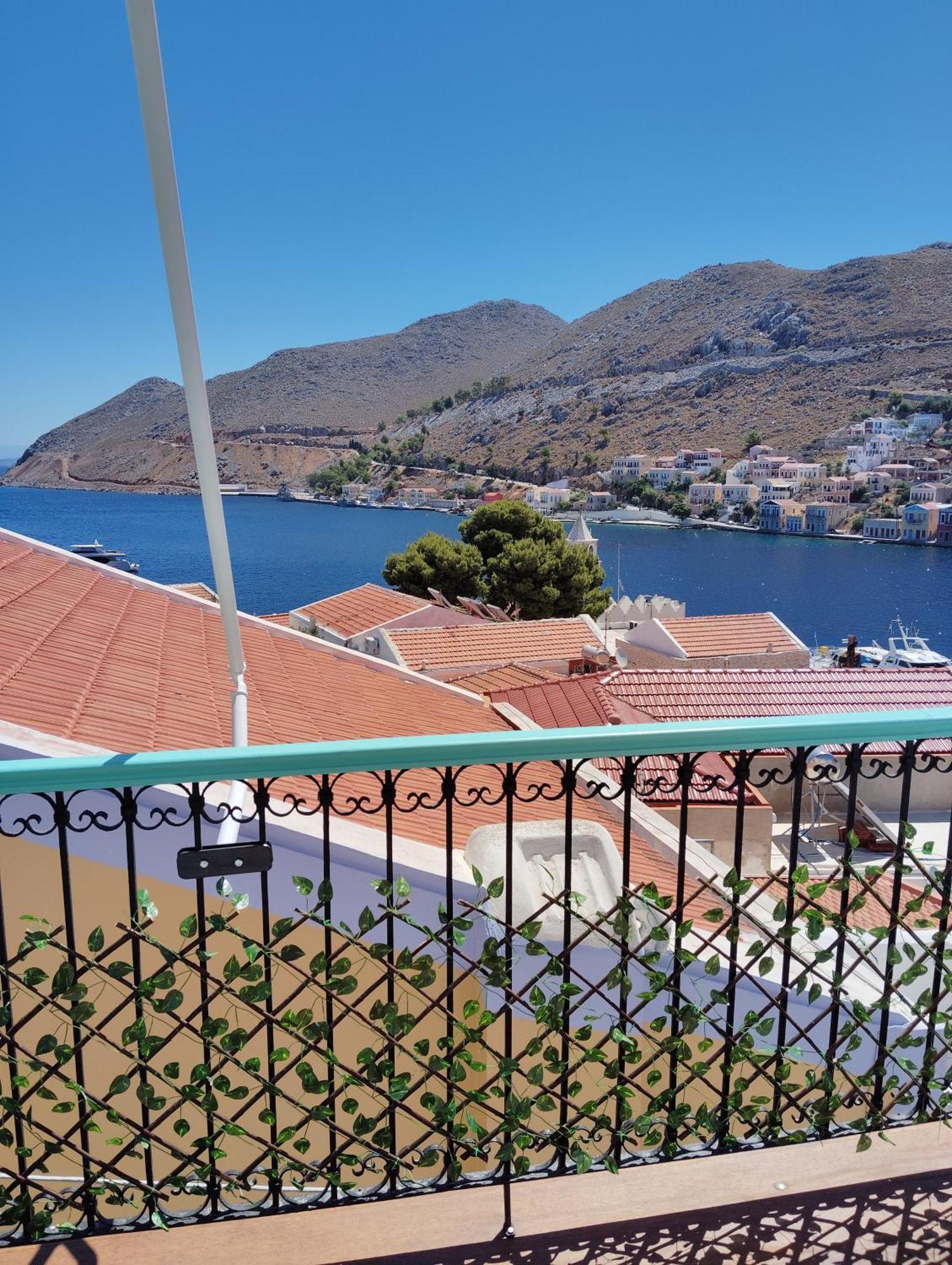 Appartement 89 Steps Symi Extérieur photo