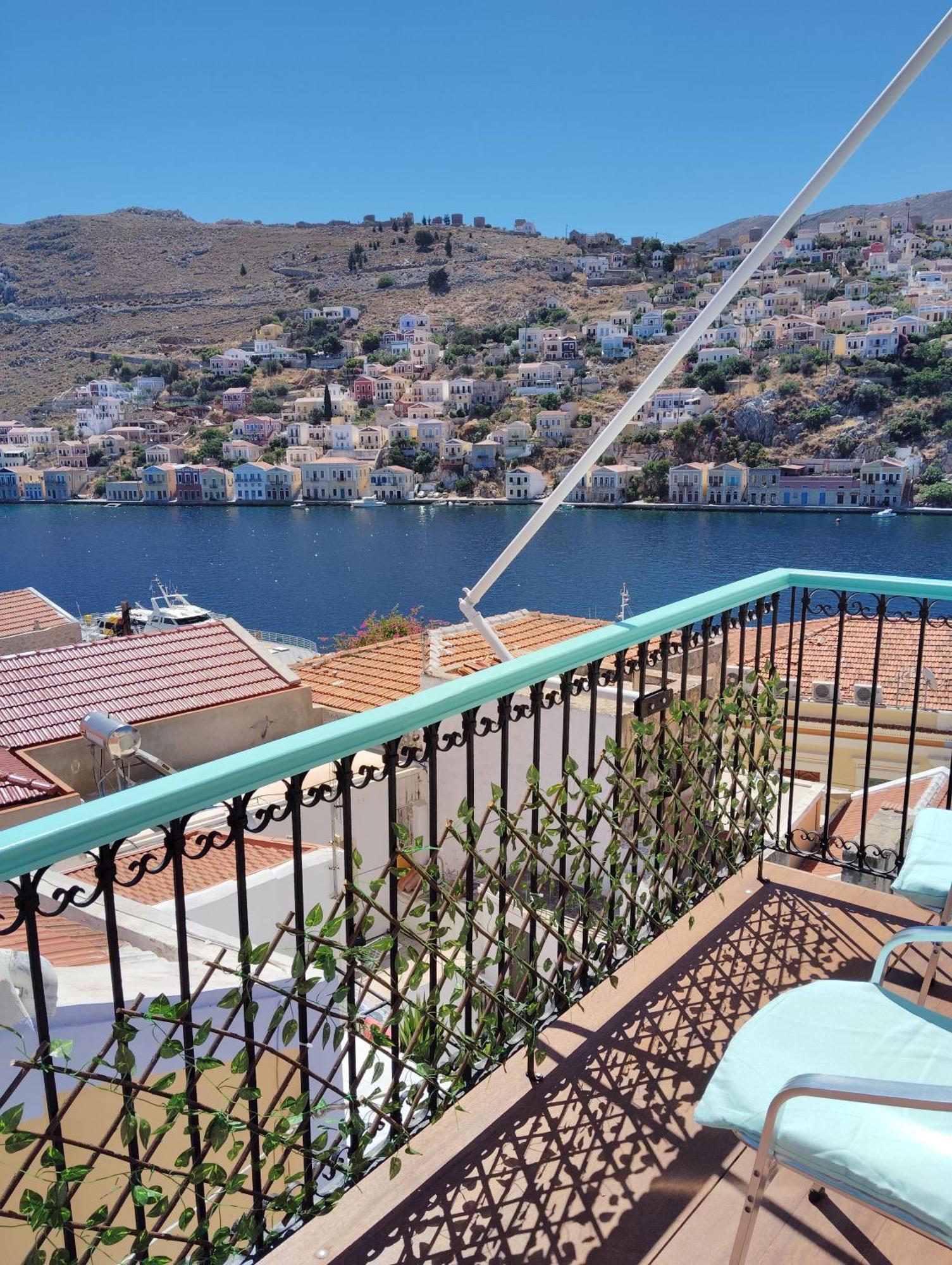 Appartement 89 Steps Symi Extérieur photo