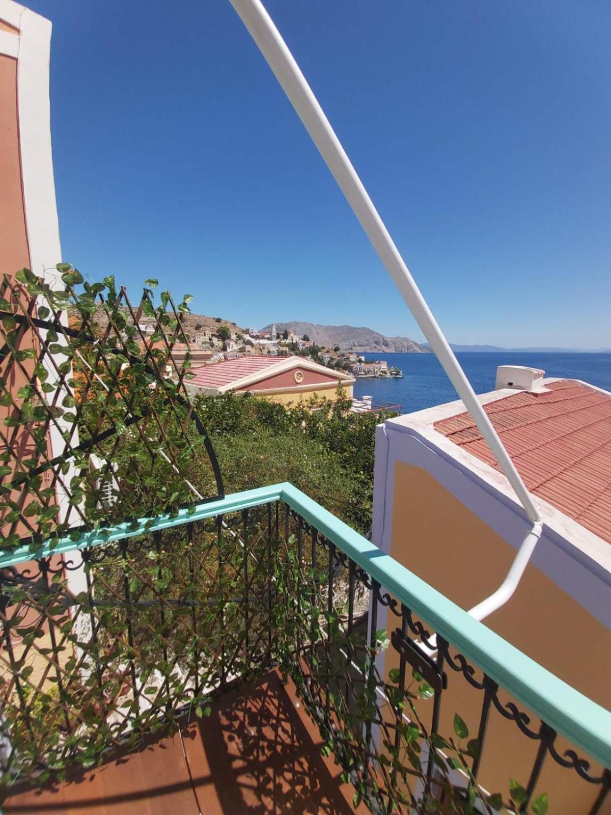 Appartement 89 Steps Symi Extérieur photo