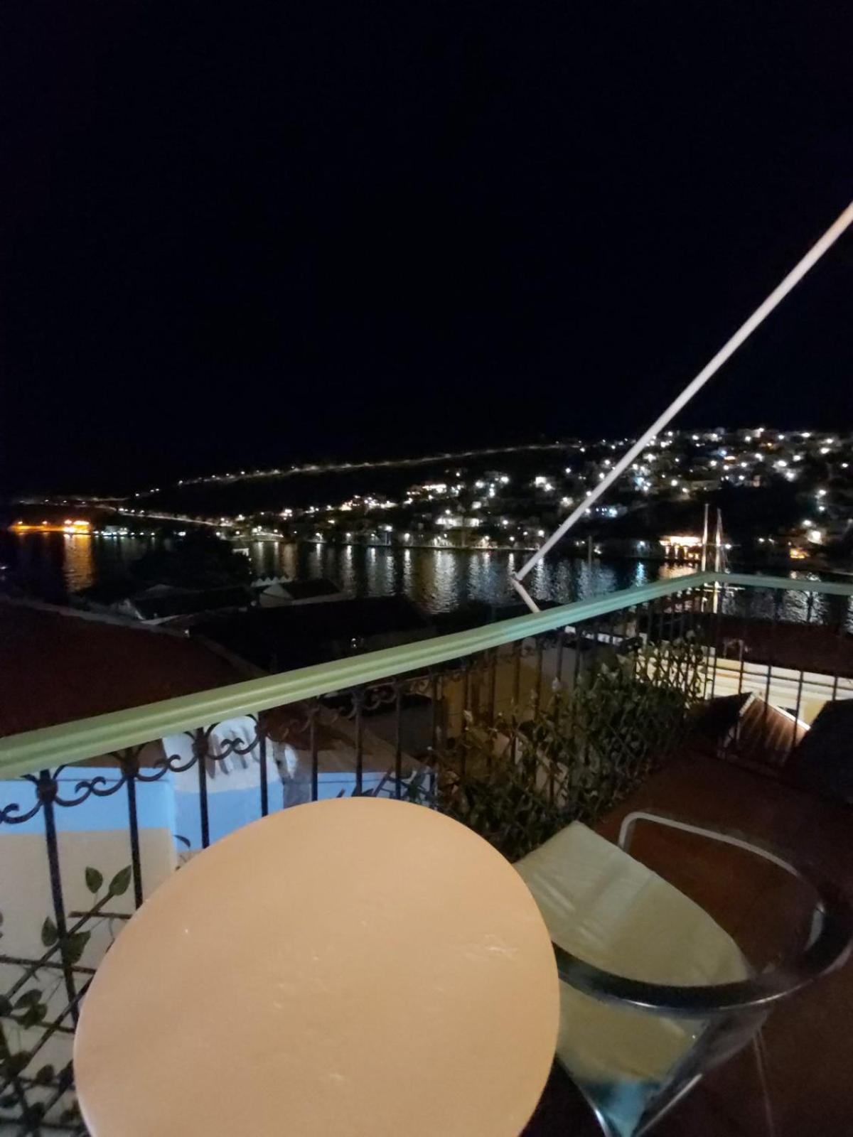 Appartement 89 Steps Symi Extérieur photo
