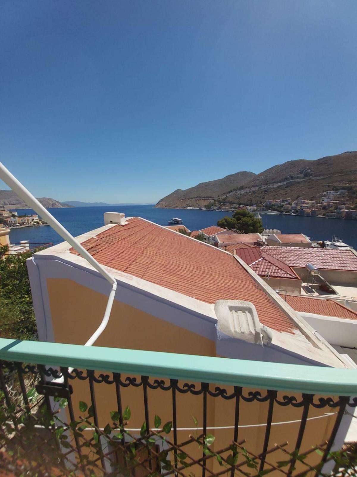 Appartement 89 Steps Symi Extérieur photo